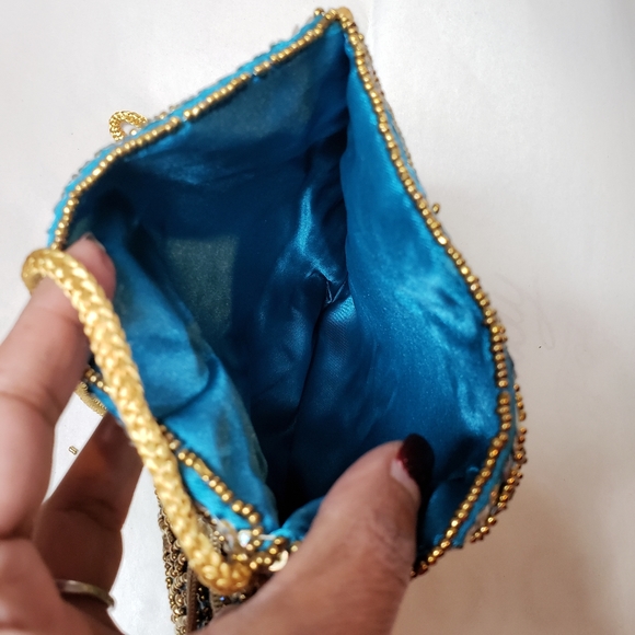 Turquoise bucket bag - Picture 8 of 9